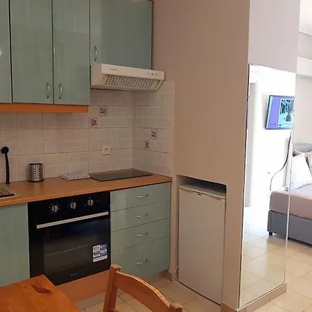 Campus Renovated @ Ilisia Apartment