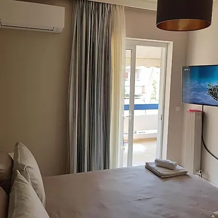 Apartment Campus Renovated @ Ilisia Athens