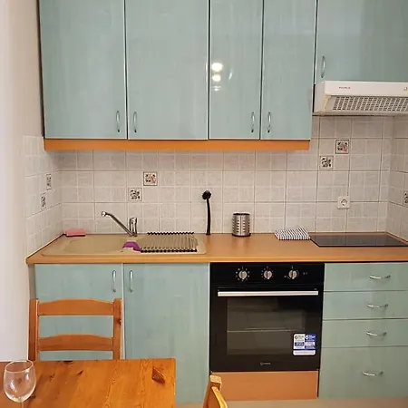 Campus Renovated @ Ilisia Apartment Athens