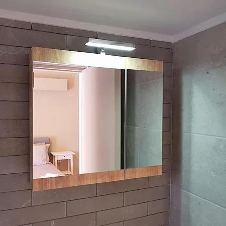 Apartment Campus Renovated @ Ilisia